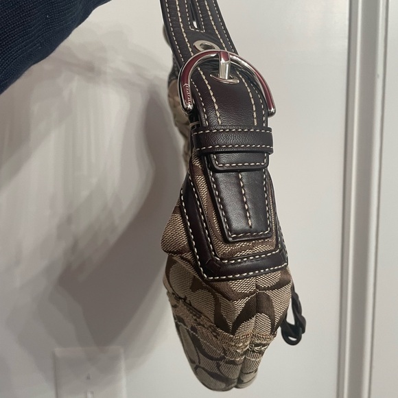 Coach Brown Monogram Canvas Hobo Bag with wristlet - Picture 6 of 13